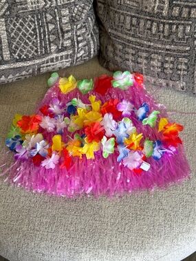Hula skirt and necklace costume